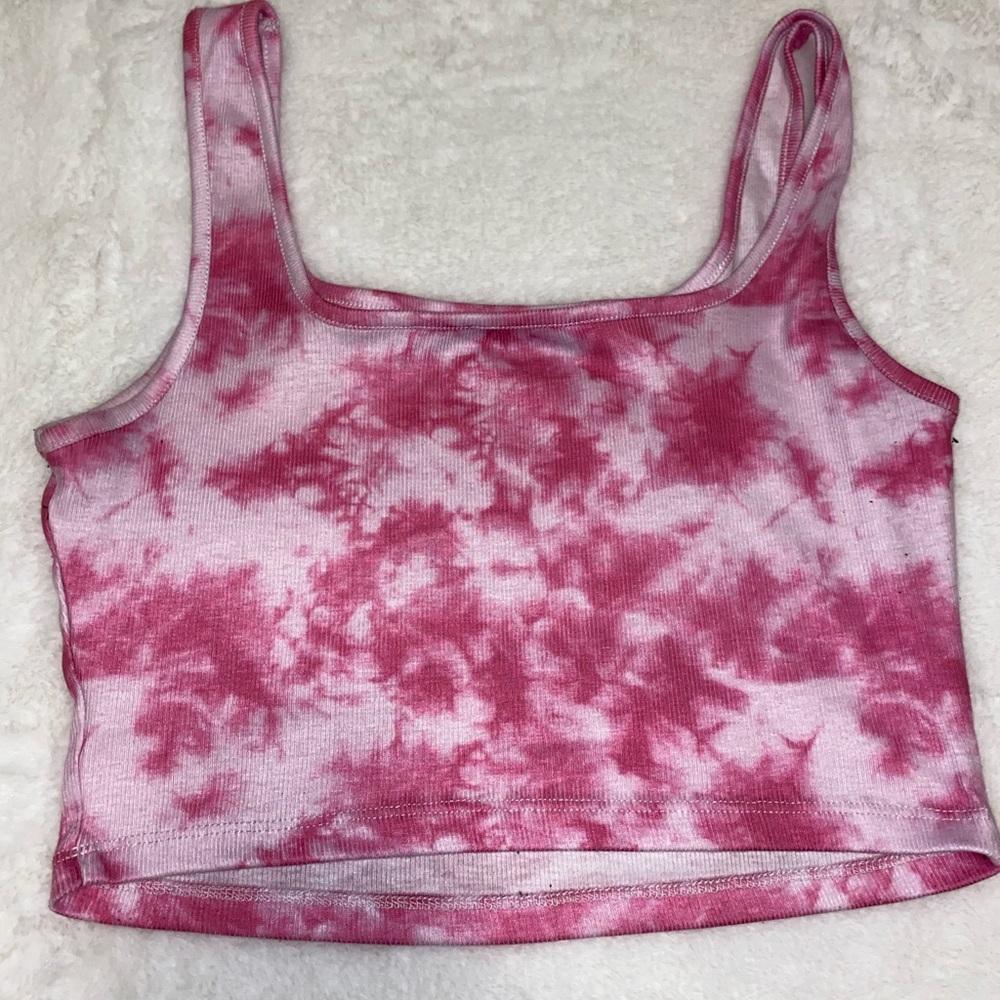 SHEIN pink tie dye cropped tank! Size M - Picture 3 of 3